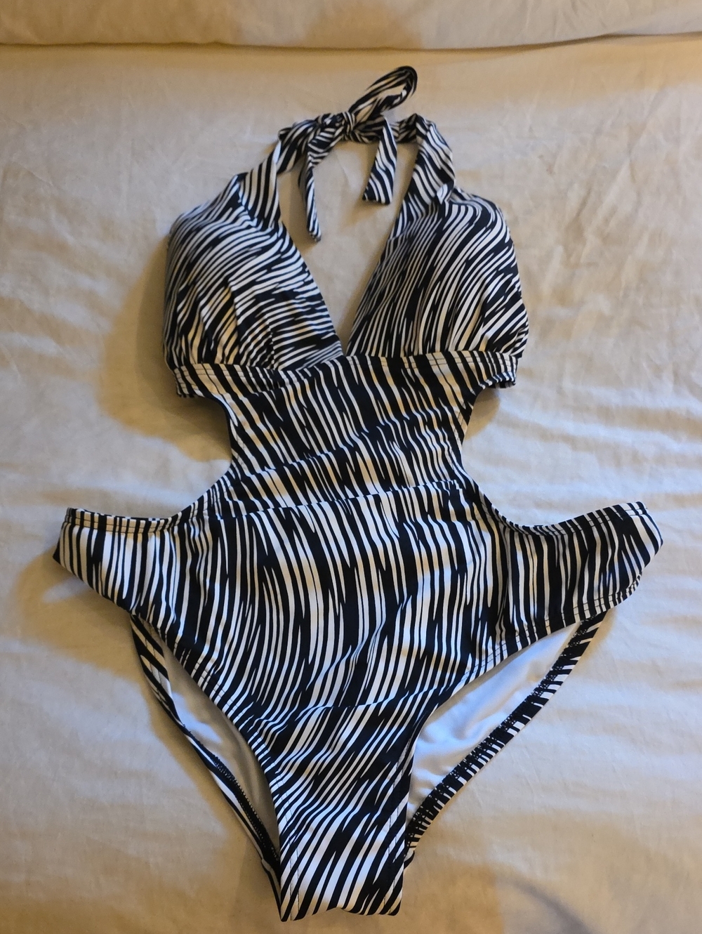 Amazing La Blanca "ZEBRA" Striped Mono-kini